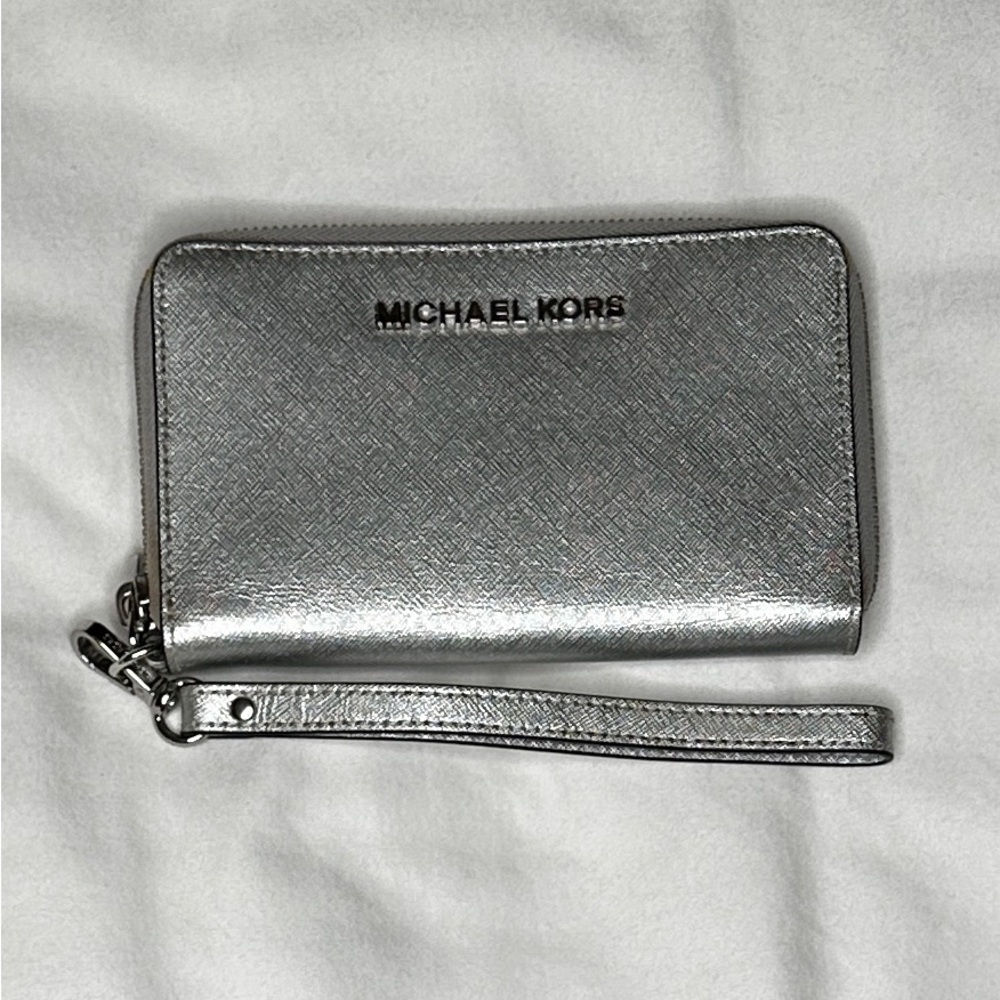 Michael Kors Silver Key & Card Holder